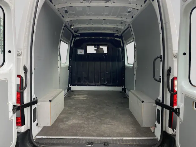 Renault Master T33 2.3dCi 135 L2H2