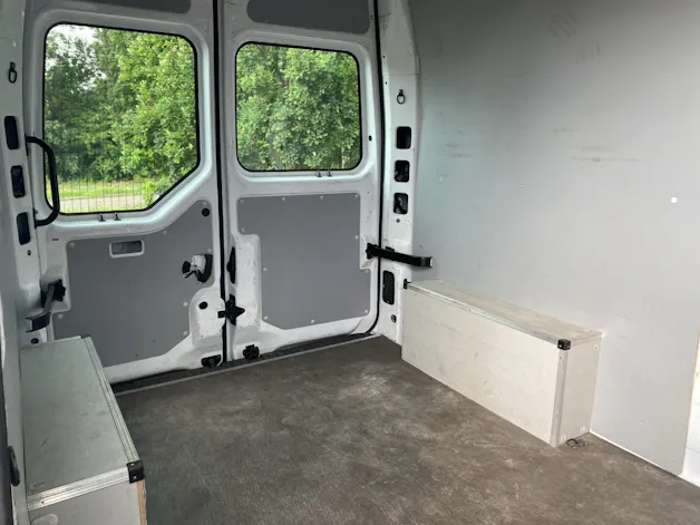 Renault Master T33 2.3dCi 135 L2H2