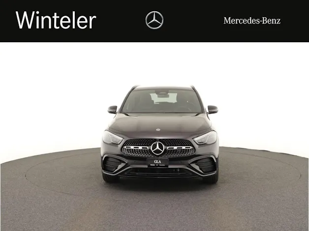 Mercedes-Benz GLA 200 Night Star 7G-D