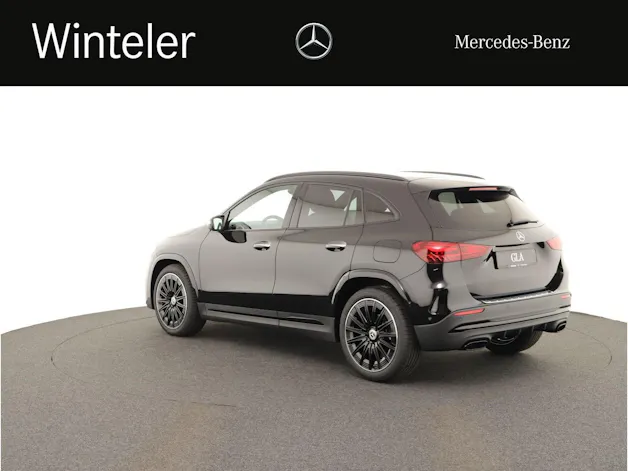 Mercedes-Benz GLA 200 Night Star 7G-D