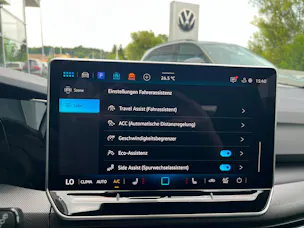 VW Golf 2.0 TSI R-Line DSG 4 Motion