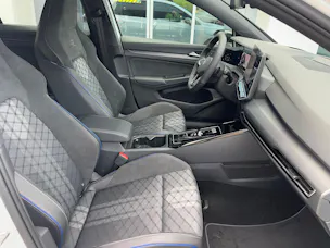 VW Golf 2.0 TSI R-Line DSG 4 Motion