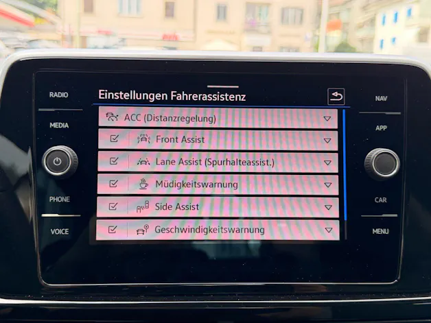 VW T-Roc CABRIOLET 1.5 TSI 150PS R-LINE *** ANHÄNGEKUPPLUNG ***
