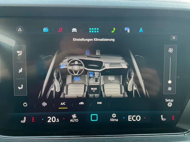 VW Touareg 3.0 TDI 231PS 4MOTION *** INNOVISIONS COCKPIT & ANHÄNGEKUPPLUNG ***