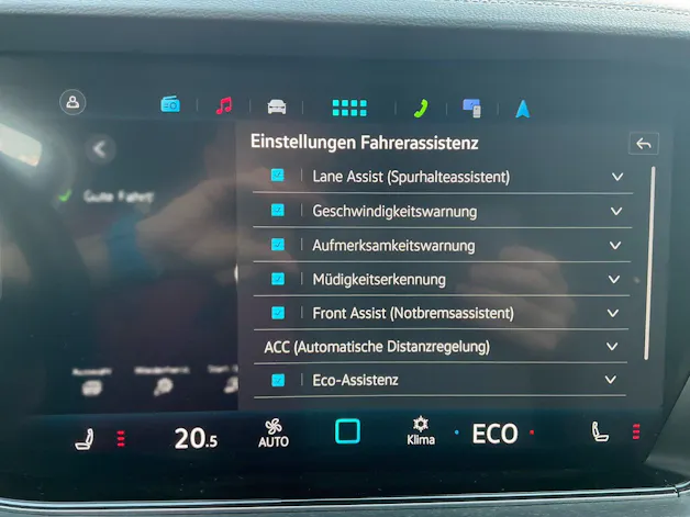 VW Touareg 3.0 TDI 231PS 4MOTION *** INNOVISIONS COCKPIT & ANHÄNGEKUPPLUNG ***