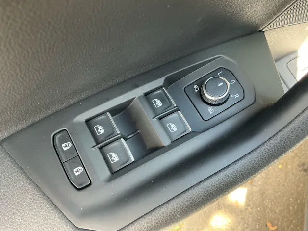 VW Touareg 3.0 TDI 231PS 4MOTION *** INNOVISIONS COCKPIT & ANHÄNGEKUPPLUNG ***