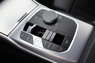 BMW 320d xDrive 48V Touring M SPORTPAKET