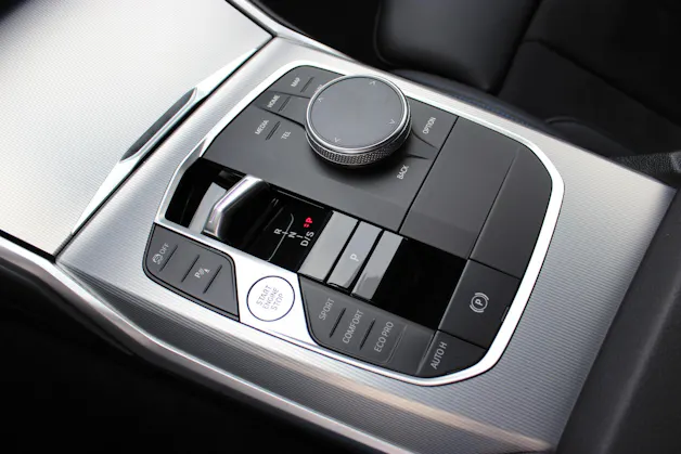 BMW 320d xDrive 48V Touring M SPORTPAKET