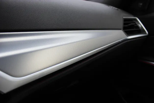 BMW 320d xDrive 48V Touring M SPORTPAKET