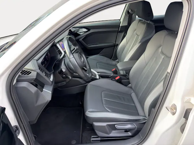 Audi A1 citycarver 30 TFSI Attraction 110PS