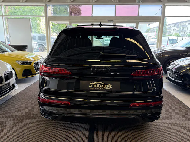 Audi Q7 50 TDI quattro S Line | CH | Garantie & Free Service | AHK | HeadUp | Pano | 22" | NP: 135K |