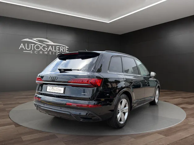 Audi Q7 50 TDI quattro S Line | CH | Garantie & Free Service | AHK | HeadUp | Pano | 22" | NP: 135K |