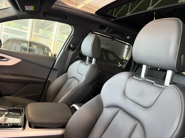 Audi Q7 50 TDI quattro S Line | CH | Garantie & Free Service | AHK | HeadUp | Pano | 22" | NP: 135K |