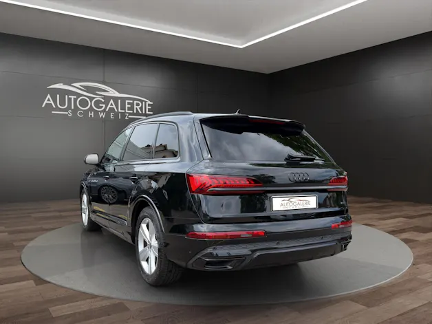 Audi Q7 50 TDI quattro S Line | CH | Garantie & Free Service | AHK | HeadUp | Pano | 22" | NP: 135K |