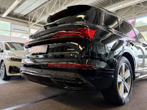 Audi Q7 50 TDI quattro S Line | CH | Garantie & Free Service | AHK | HeadUp | Pano | 22" | NP: 135K |