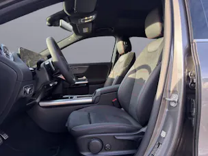 Mercedes-Benz EQA 300 Excellence AMG Line 4matic