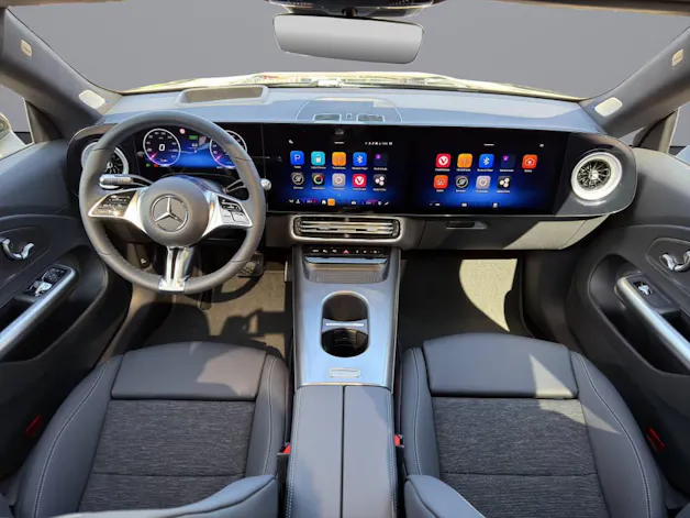 Mercedes-Benz CLA 350 Progressive 4matic