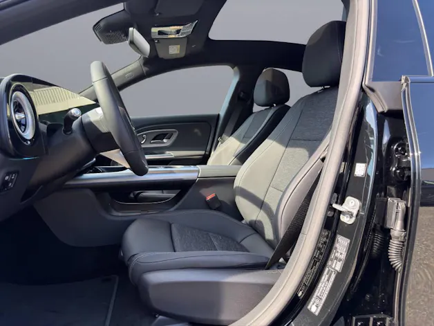 Mercedes-Benz CLA 350 Progressive 4matic