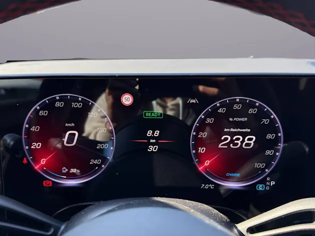 Mercedes-Benz CLA 350 EQ Shooting Brake 4matic