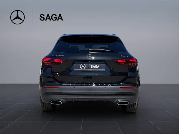 Mercedes-Benz GLA 250 Swiss Star AMG Line 4matic