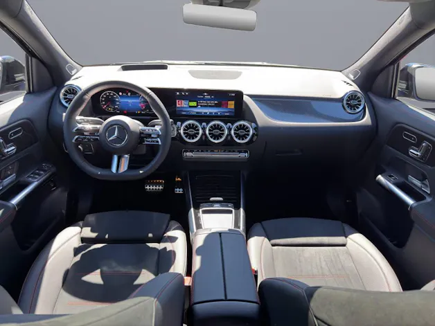 Mercedes-Benz GLA 250 Swiss Star AMG Line 4matic