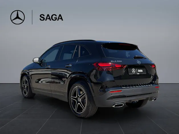 Mercedes-Benz GLA 250 Swiss Star AMG Line 4matic