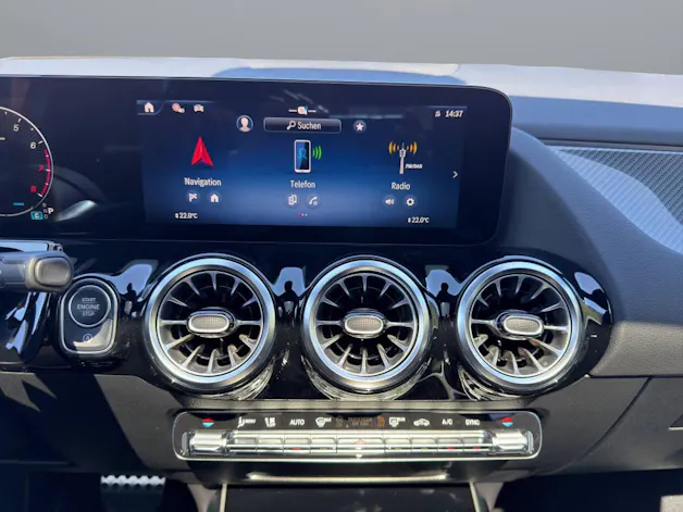 Mercedes-Benz GLA 250 Swiss Star AMG Line 4matic