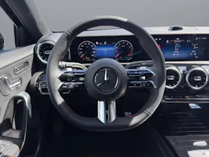 Mercedes-Benz A 220 AMG Line 4m