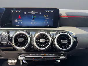 Mercedes-Benz A 220 AMG Line 4m