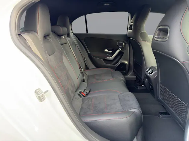 Mercedes-Benz A 220 AMG Line 4matic