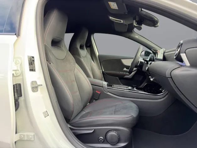 Mercedes-Benz A 220 AMG Line 4matic