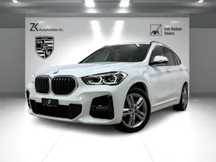 BMW X1 xDrive 20i M Sport Alpinweiss Steptronic ★ RF-Kamera ★ Komfortzugang ★ Head-Up-Display ★ Leder ★ AHK ★