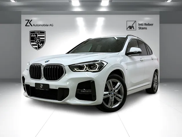 BMW X1 xDrive 20i M Sport Alpinweiss Steptronic ★ RF-Kamera ★ Komfortzugang ★ Head-Up-Display ★ Leder ★ AHK ★