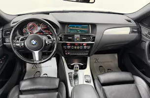 BMW X4 M40i 360PS ALPINWEISS Steptronic / 360° Kamera / Glasdach / Komfortzugang / Leder / Head-Up-Display /