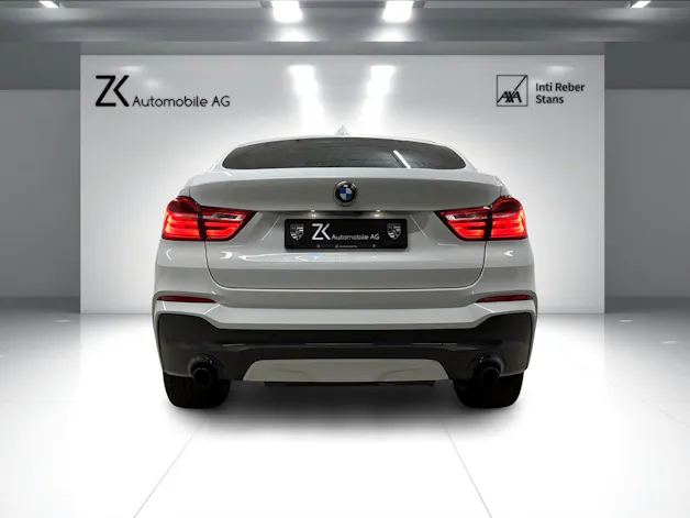 BMW X4 M40i 360PS ALPINWEISS Steptronic / 360° Kamera / Glasdach / Komfortzugang / Leder / Head-Up-Display /