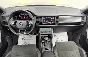 Škoda Kodiaq 2.0 TSI 4x4 Stahl Grau 7. Plätzer SportLine ★ 360° Kamera ★ Panoramadach ★ Keyless Go ★ AHK Schwenkbar ★