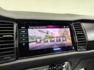 Škoda Kodiaq 2.0 TSI 4x4 Stahl Grau 7. Plätzer SportLine ★ 360° Kamera ★ Panoramadach ★ Keyless Go ★ AHK Schwenkbar ★