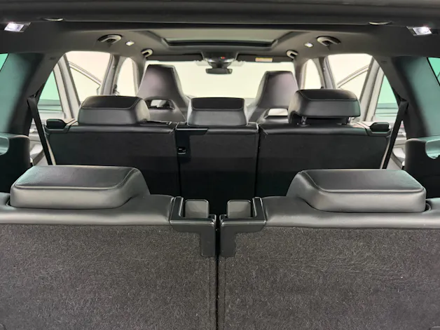 Škoda Kodiaq 2.0 TSI 4x4 Stahl Grau 7. Plätzer SportLine ★ 360° Kamera ★ Panoramadach ★ Keyless Go ★ AHK Schwenkbar ★