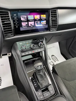 Škoda Kodiaq 2.0 TSI 4x4 Stahl Grau 7. Plätzer SportLine ★ 360° Kamera ★ Panoramadach ★ Keyless Go ★ AHK Schwenkbar ★