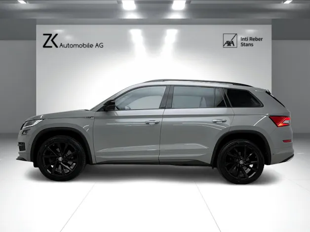 Škoda Kodiaq 2.0 TSI 4x4 Stahl Grau 7. Plätzer SportLine ★ 360° Kamera ★ Panoramadach ★ Keyless Go ★ AHK Schwenkbar ★