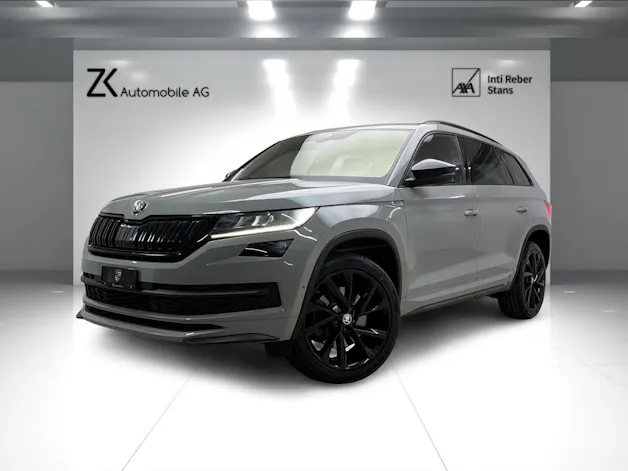 Škoda Kodiaq 2.0 TSI 4x4 Stahl Grau 7. Plätzer SportLine ★ 360° Kamera ★ Panoramadach ★ Keyless Go ★ AHK Schwenkbar ★