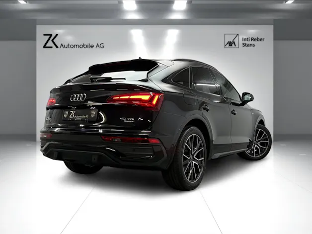 Audi Q5 Sportback 40 TDI S-Line 204PS Blackedition quattro S-tronic / 360° Kamera / Panoramadach / Head-Up / Keyless / B&O Sound /