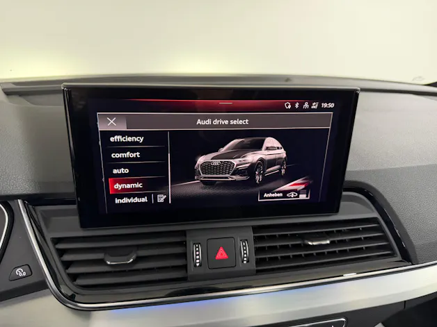 Audi Q5 Sportback 40 TDI S-Line 204PS Blackedition quattro S-tronic / 360° Kamera / Panoramadach / Head-Up / Keyless / B&O Sound /