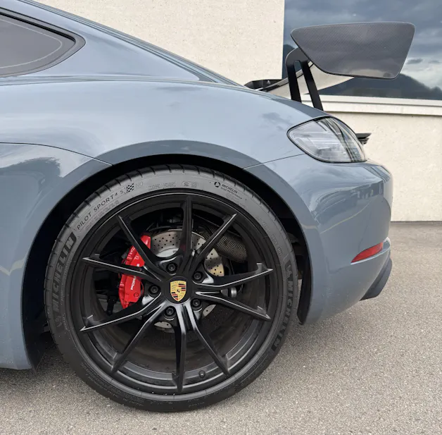 Porsche 718 Cayman GTS Graphitblau 2.5 [ Handgeschaltet ] [ Carbon Heckspoiler DTC Gutachten ]