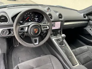 Porsche 718 Cayman GTS Graphitblau 2.5 [ Handgeschaltet ] [ Carbon Heckspoiler DTC Gutachten ]