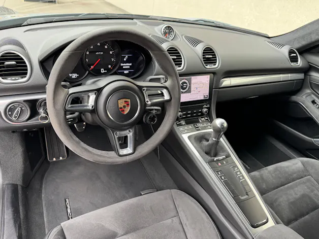 Porsche 718 Cayman GTS Graphitblau 2.5 [ Handgeschaltet ] [ Carbon Heckspoiler DTC Gutachten ]