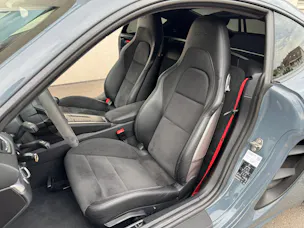 Porsche 718 Cayman GTS Graphitblau 2.5 [ Handgeschaltet ] [ Carbon Heckspoiler DTC Gutachten ]