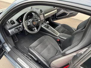 Porsche 718 Cayman GTS Graphitblau 2.5 [ Handgeschaltet ] [ Carbon Heckspoiler DTC Gutachten ]