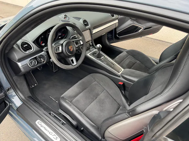 Porsche 718 Cayman GTS Graphitblau 2.5 [ Handgeschaltet ] [ Carbon Heckspoiler DTC Gutachten ]