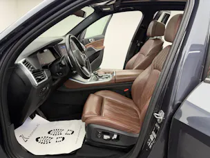 BMW X5 xDrive 30d 265PS M-Sport ARKTIKGRAY* Steptronic | Panoramadach | Head-Up-Display | 360° Kamera | H/K Sound | Komfortzugang |